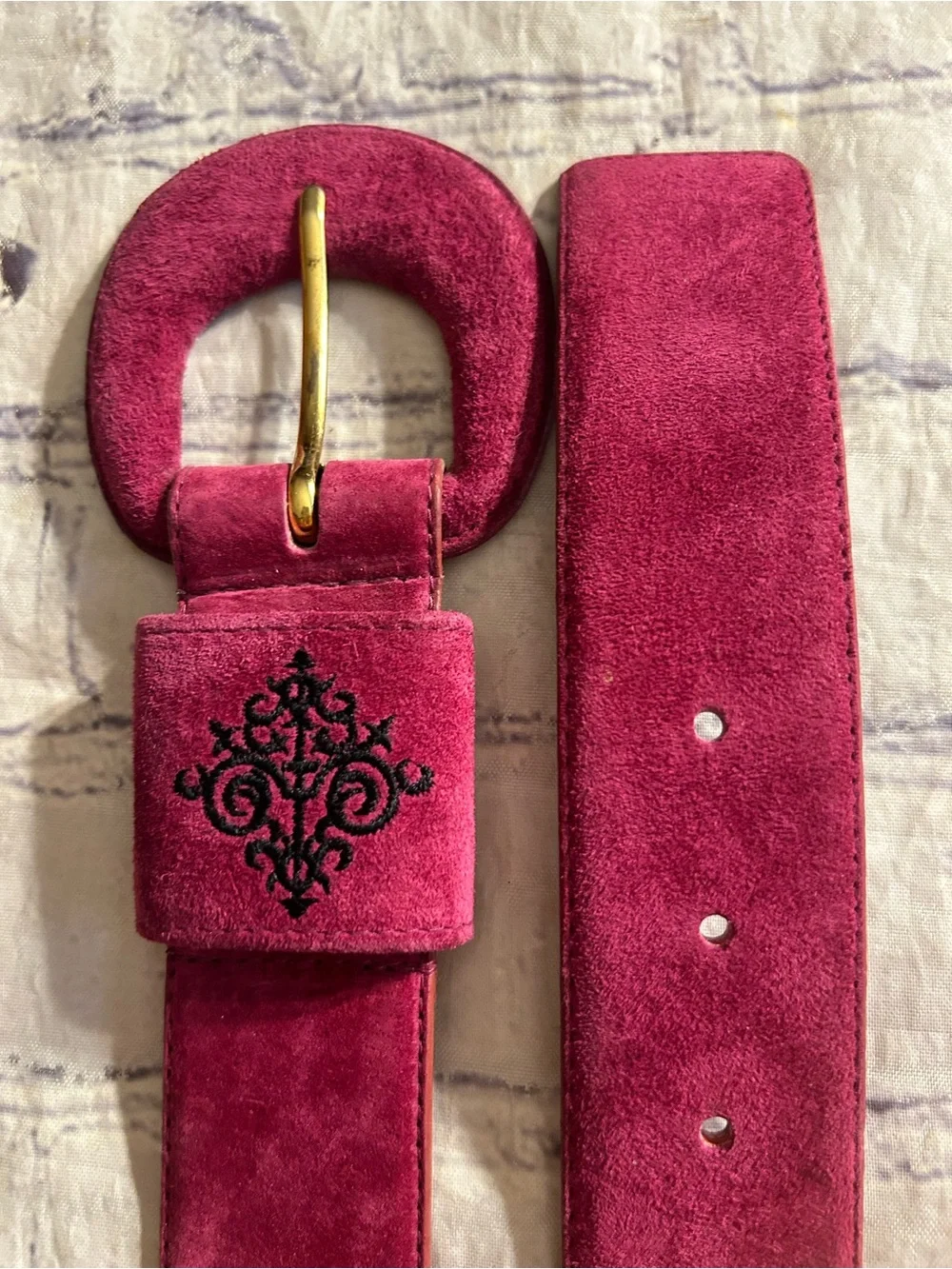 SOSTANZA GENUINE PIG SUEDE HOT PINK BELT AND LEJON PIG SUEDE BLACK BELTS SIZE S